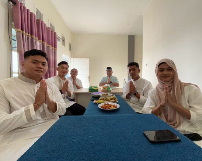 
					Personel Satgas Humas Posko Timika Gelar Doa Bersama Rayakan Idul Fitri 1446 H