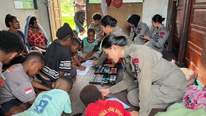 
					Kolaborasi Satgas Ops Damai Cartenz dan Polres Nduga Gelar Kegiatan Belajar untuk Anak-Anak di Pedalaman Nduga
