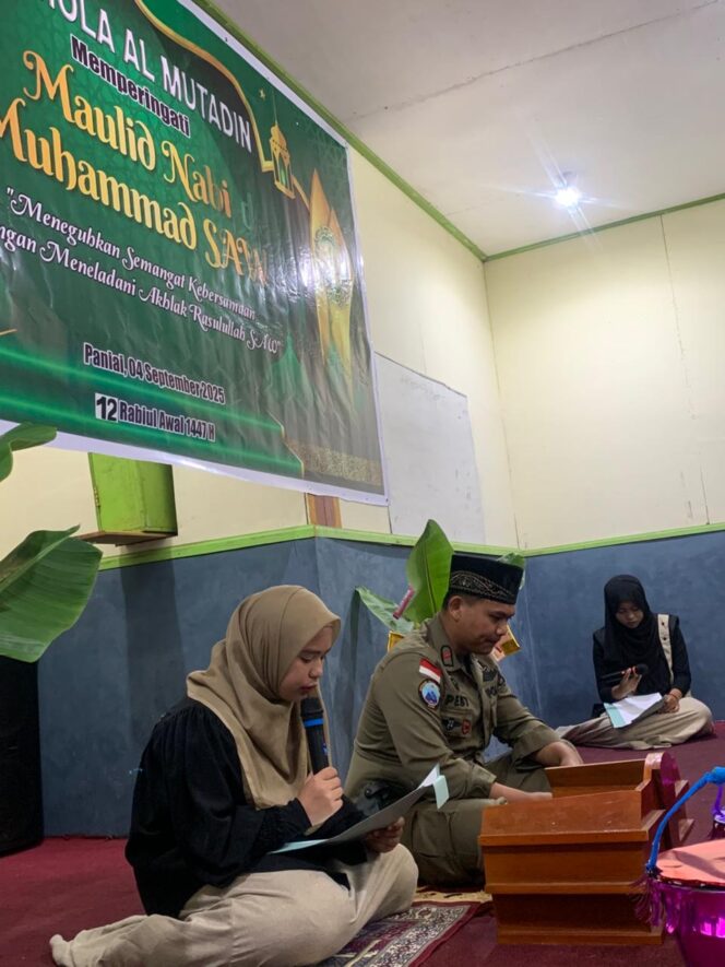 
					Satgas Ops Damai Cartenz dan Warga Paniai Rayakan Maulid Nabi dengan Pengajian Bersama