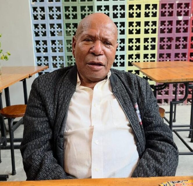 
					Ondofolo Babrongko Imbau Masyarakat Papua Terima Putusan MK Soal Gubernur