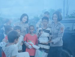 Aksi Berbagi Satgas Damai Cartenz: Dari Kepedulian Lahir Kepercayaan