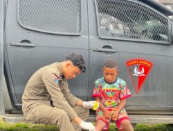 Sentuhan Humanis di Pegunungan Bintang: Satgas Damai Cartenz Dekatkan Diri dengan Anak-Anak Oksibil