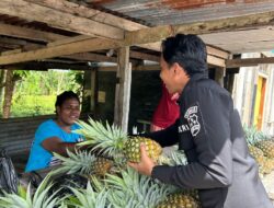 Aksi Nyata Satgas Ops Damai Cartenz Dukung Ekonomi Mama-Mama Papua Lewat Belanja Buah Lokal