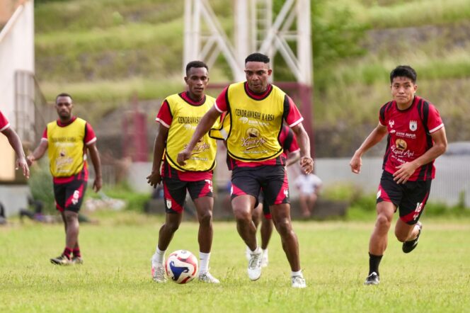 
					Kembali ke Persipura, Osa Saha Serasa Pulang Kampung