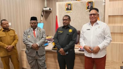 Guberner Elisa Kambu Apresiasi Kunjungan KEP Untuk Lihat Langsung Pelaksanaan Program Presiden