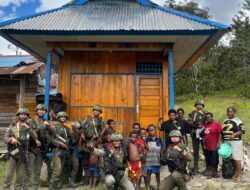 Di Balik Sunyi Pegunungan, Sentuhan Hangat Polisi Hadir di Kampung Yunabol