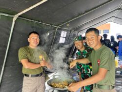 Perkuat Sinergi, Satgas Damai Cartenz dan TNI Rajut Kebersamaan di Puncak Jaya