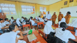 Pimpinan KEP Paulus Waterpauw,Tinjau Pelaksanaan MBG di SMAN 2 Sorong