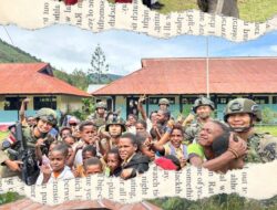 Tanamkan Disiplin Sejak Dini, Satgas Ops Damai Cartenz 2026 Bimbing Siswa SD Dondobaga di Mulia