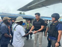 Dari Ujung Landasan Korowai: Duka, Solidaritas Warga, dan Komitmen Satgas Damai Cartenz Jaga Akses Satu-Satunya ke Tanahmerah