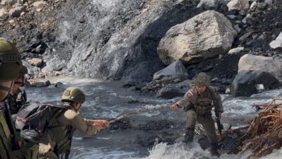 Jaga Aktivitas Warga, Satgas Damai Cartenz Gencarkan Patroli Taktis di Sinak