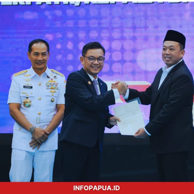 
					Serahkan Sertipikat Hak Pakai untuk Lemhannas RI, Menteri Nusron: Perkuat Kepastian Hukum Aset Negara
