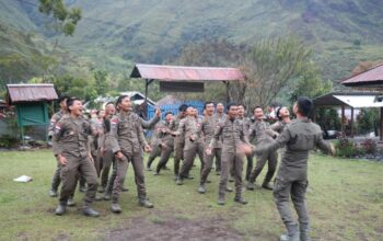Jaga Mental dan Kekompakan, Tim Support Psikologi Berikan Penguatan kepada Personel Operasi Damai Cartenz-2026 di Puncak Jaya