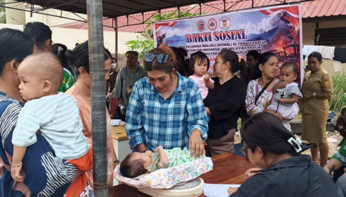 Di Tengah Duka Kebakaran, IKEMAL dan IDI Hadir Bawa Harapan untuk Warga Dok V Bawah