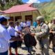 Bakti Sosial di Mewoluk, Satgas Damai Cartenz Dukung Semangat Belajar Pelajar Puncak Jaya