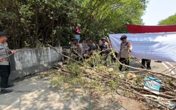 Sempat Lumpuh Akibat Pemalangan, Ringroad dan Jembatan Merah Jayapura Akhirnya Dibuka Polisi