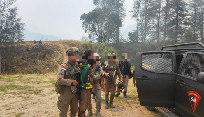 Satgas Damai Cartenz Berhasil Tangkap Pelaku Pembakaran Camp PT. Unggul Tahun 2021 di Puncak